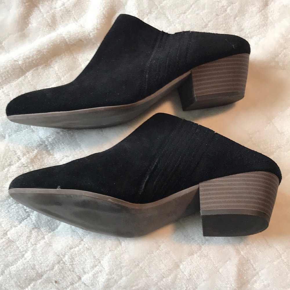 BCBG black suede mules- size 8.5 - Picture 4 of 6